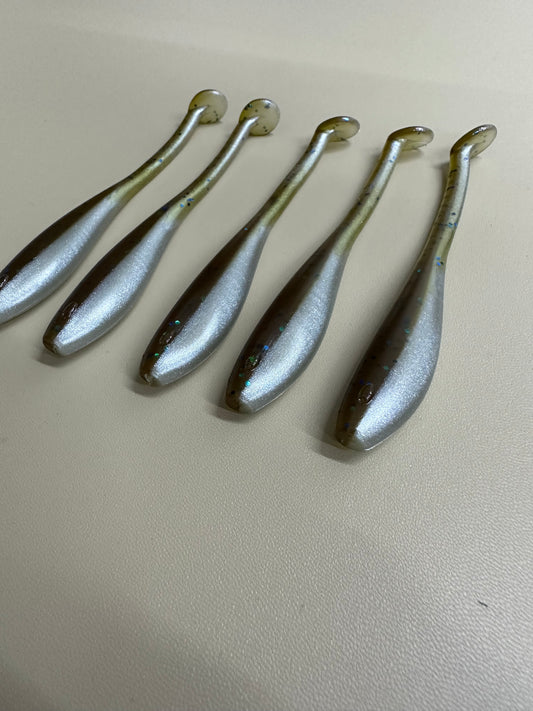 Mud Minnow Flash – 4.5” Paddle Tail (5 Pack)