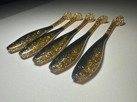 Texas Roach – 4.5” Dirty Shad Paddle Tail Soft Plastic (8-Pack)