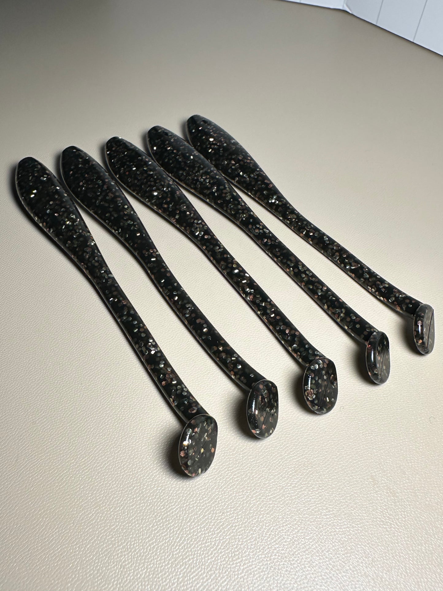 “Dirty Roach 5½” Paddle Tail – 5-Pack Soft Plastic Lures for Redfish, Flounder & Trout”